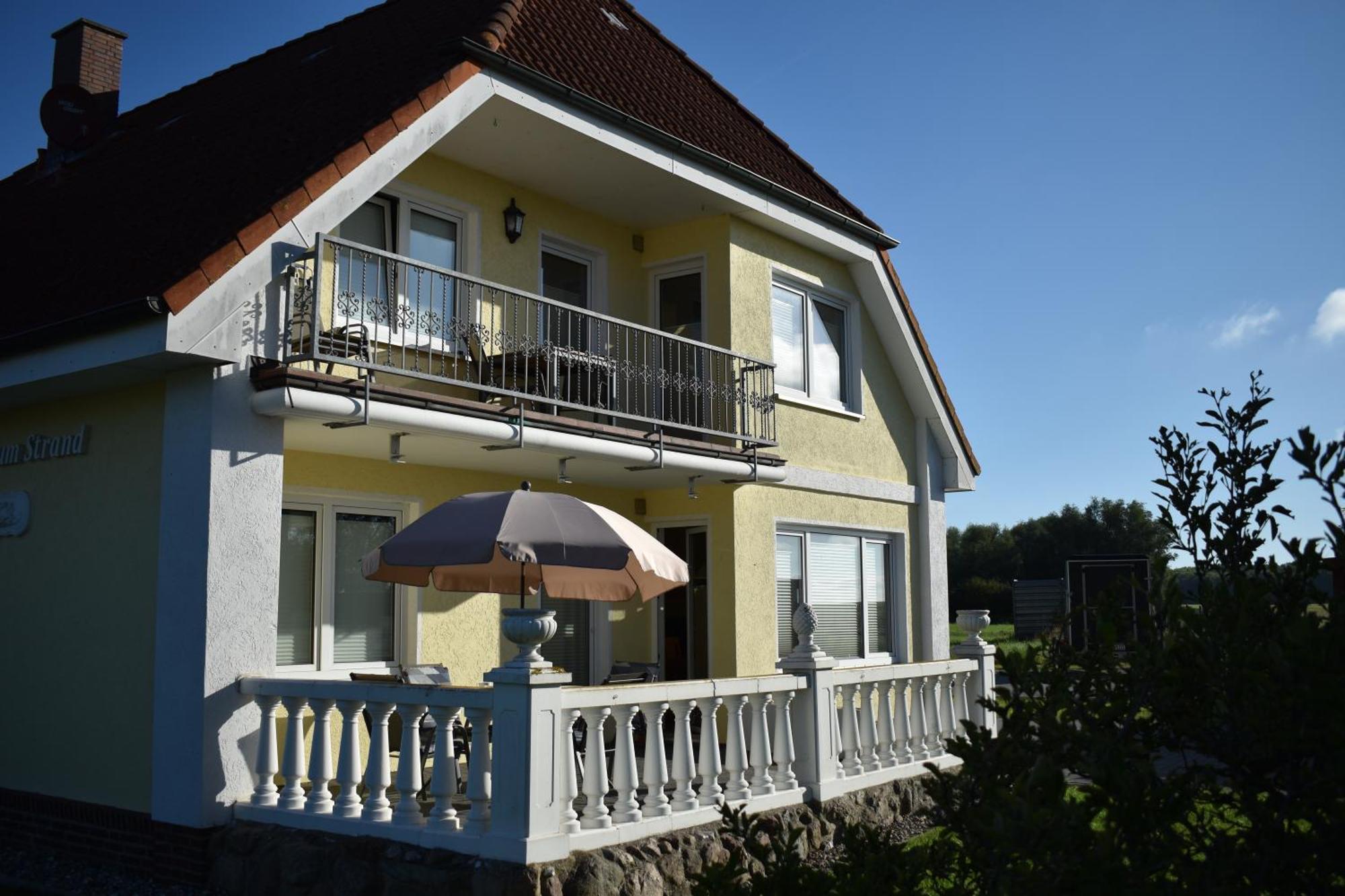 Haus Zum Strand Muschel Dassow 外观 照片